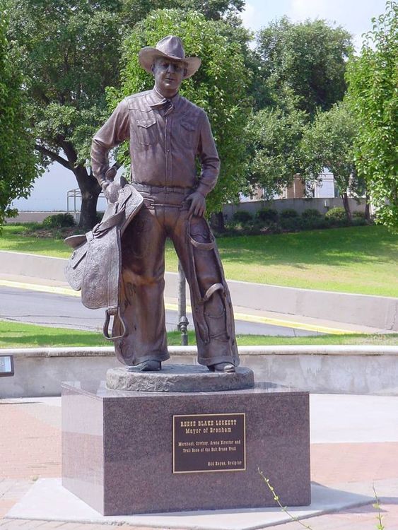 Monuments - Reese B. Lockett by Edd Hayes - search and link Sculpture with SculptSite.com