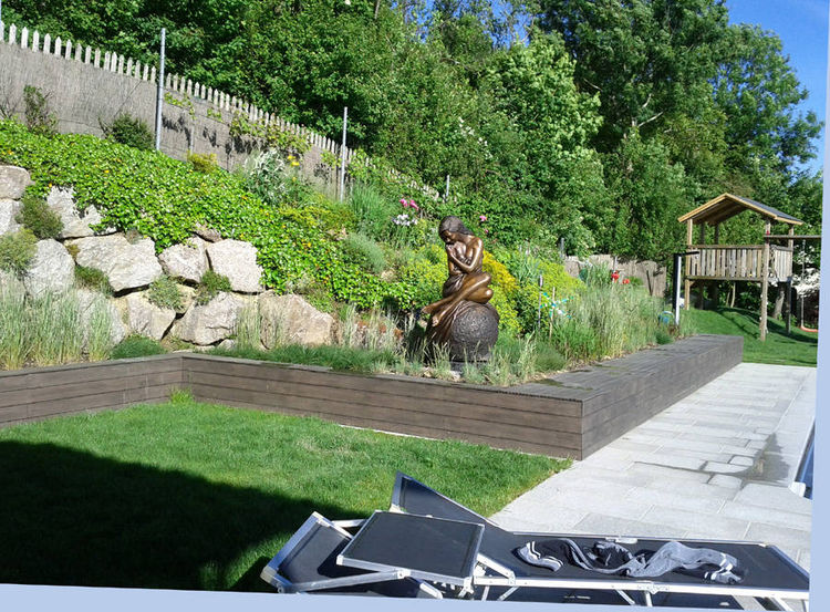 SOLITAIRE by J. Anne Butler - search and link Sculpture with SculptSite.com